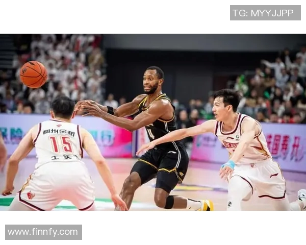 CBA精彩对决回放江苏队与辽宁队的巅峰对决全程回顾